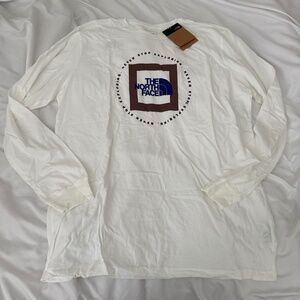 the north face long sleeve shirt  size XL  details:  -NWT -standard fit  -long s